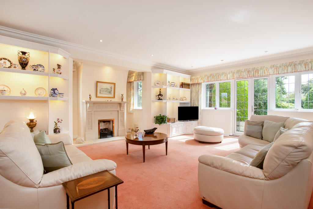 Additional property image - Redbourn Lane, Harpenden, AL5