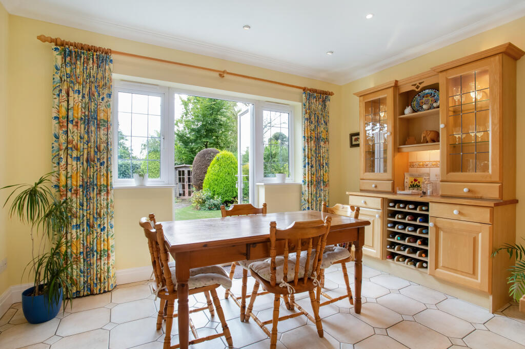 Additional property image - Redbourn Lane, Harpenden, AL5