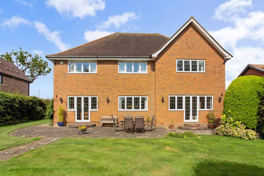 Additional property image - Redbourn Lane, Harpenden, AL5