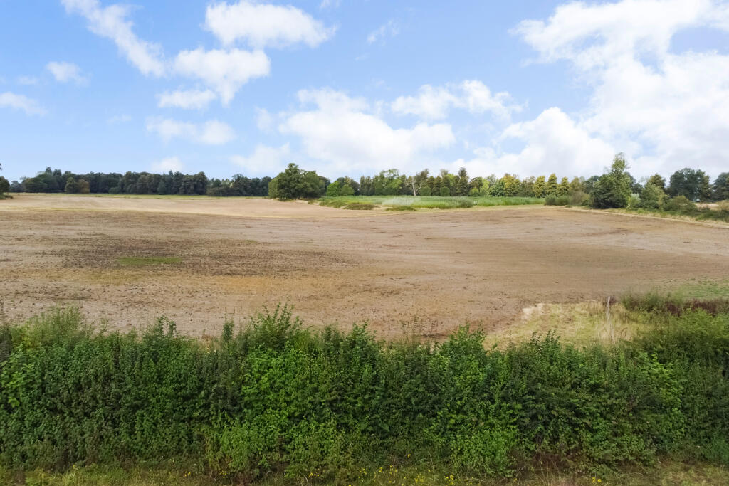 Additional property image - Redbourn Lane, Harpenden, AL5