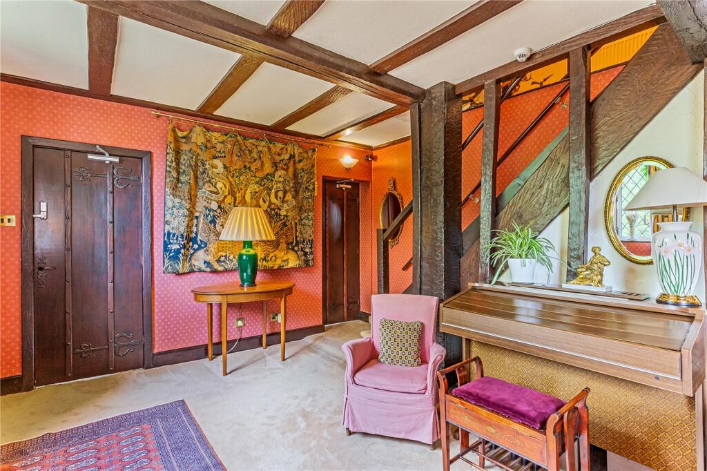 Additional property image - Roe End Lane, St. Albans, AL3