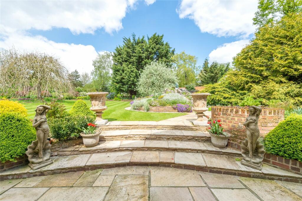 Additional property image - Roe End Lane, St. Albans, AL3