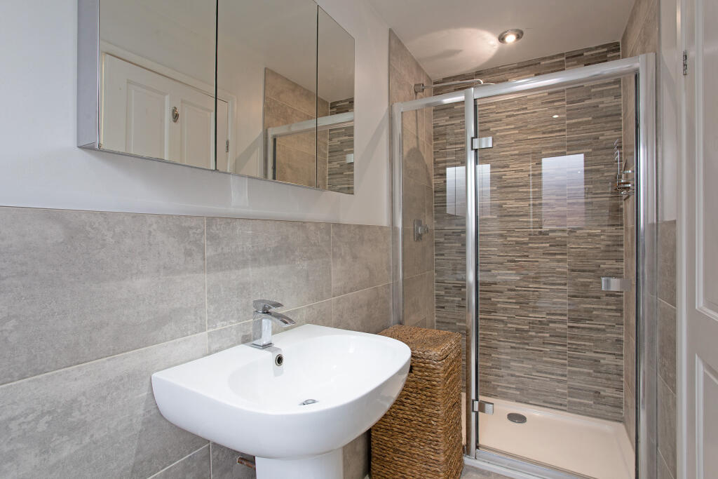 Additional property image - Crosspaths, Harpenden, AL5
