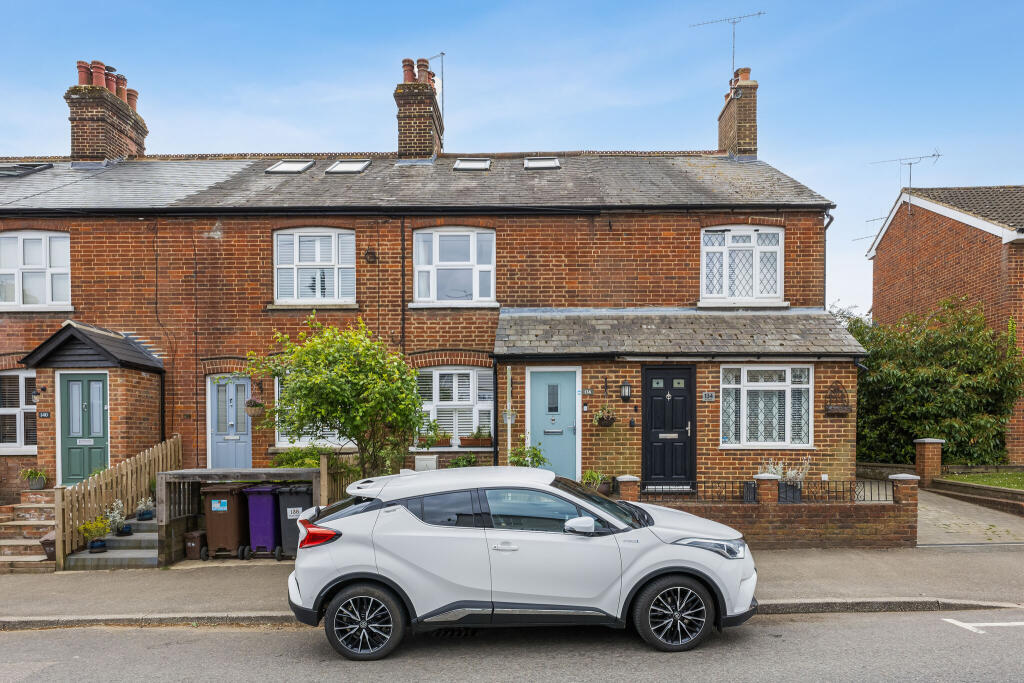 Main image of property: High Street, Codicote, SG4