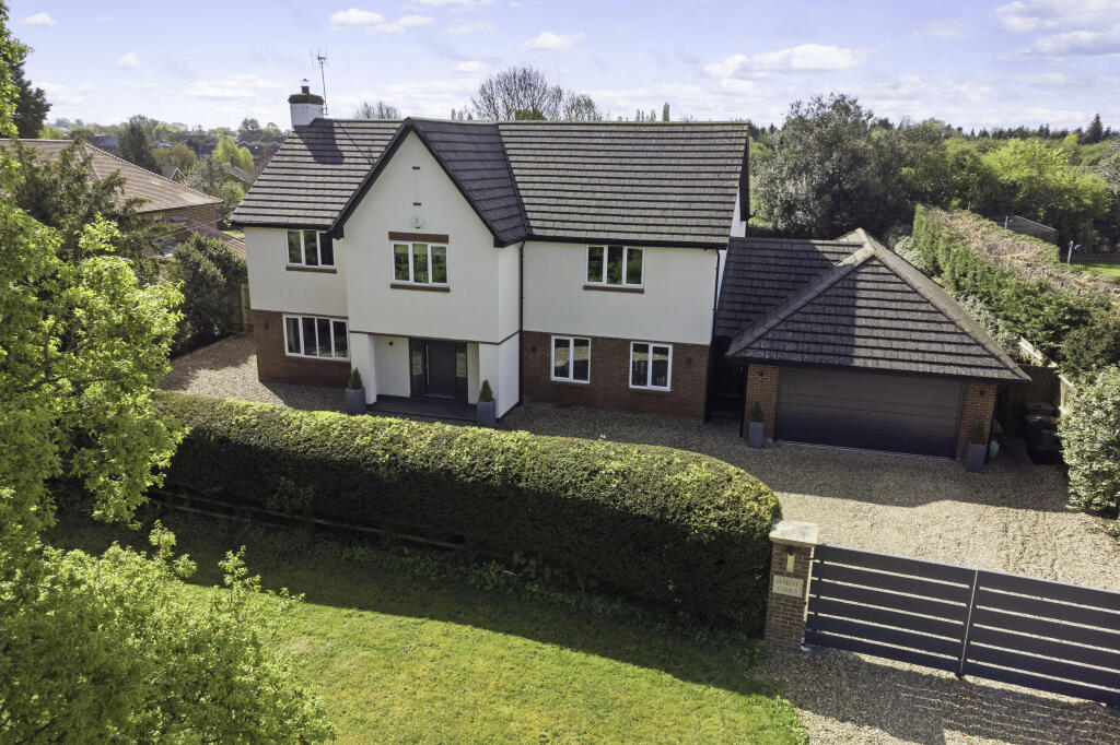 Main image of property: The Common, HARPENDEN, AL5