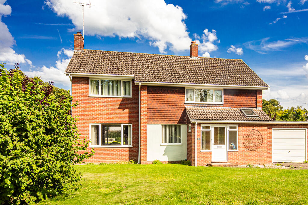 3 bedroom detached house for sale in 8 Heron Shaw, Goring on Thames, RG8