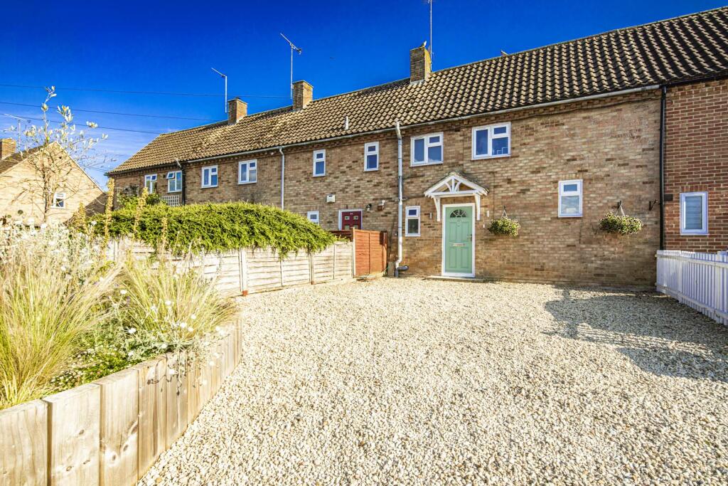 2 bedroom house for sale in 42 Elvendon Road, Goring on Thames, RG8