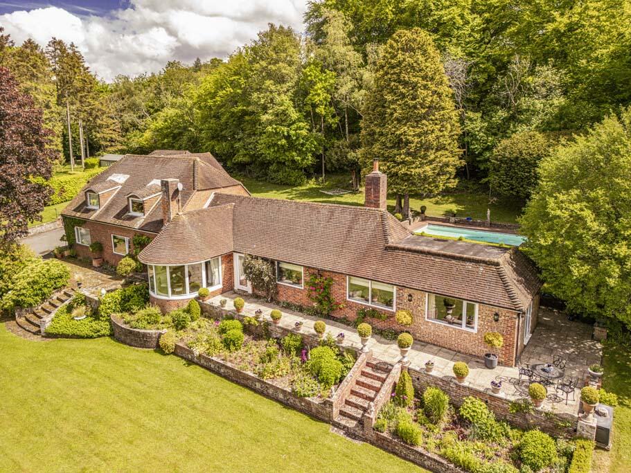 5 bedroom detached house for sale in Foxborough House, Aldworth, RG8