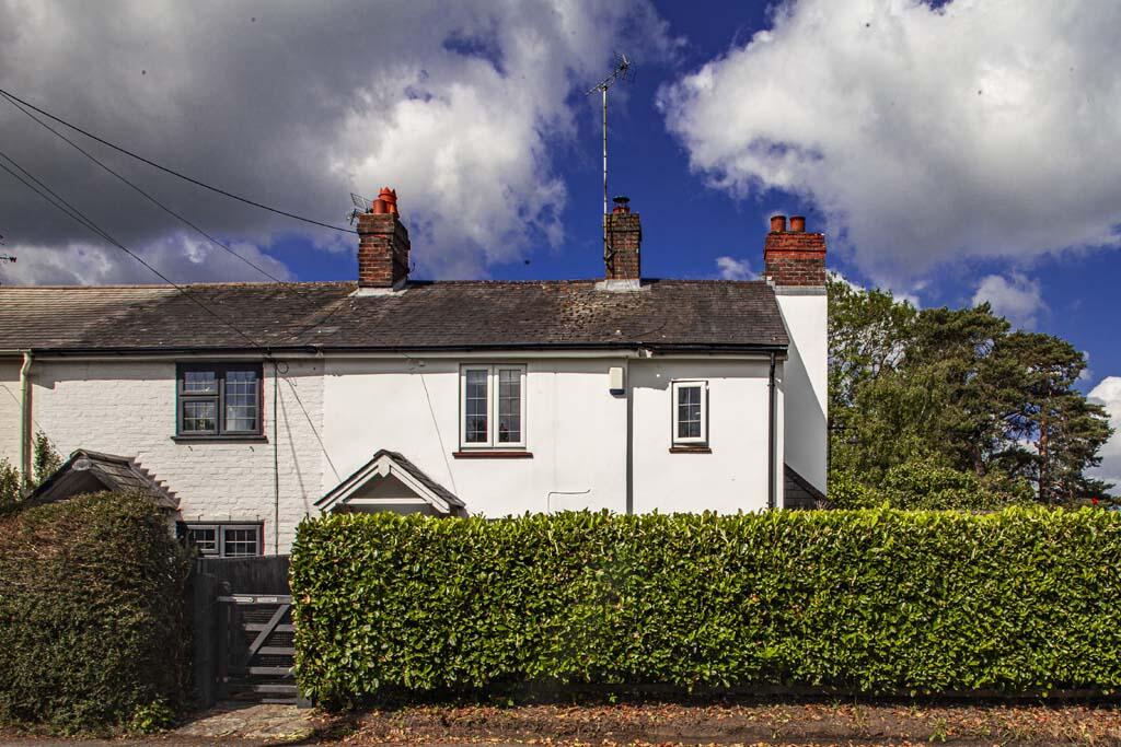 3 bedroom house for sale in 3 The Triangle, Upper Basildon, RG8