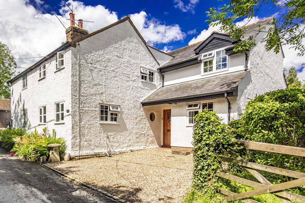 4 bedroom house for sale in 8 Beckfords, Upper Basildon, RG8