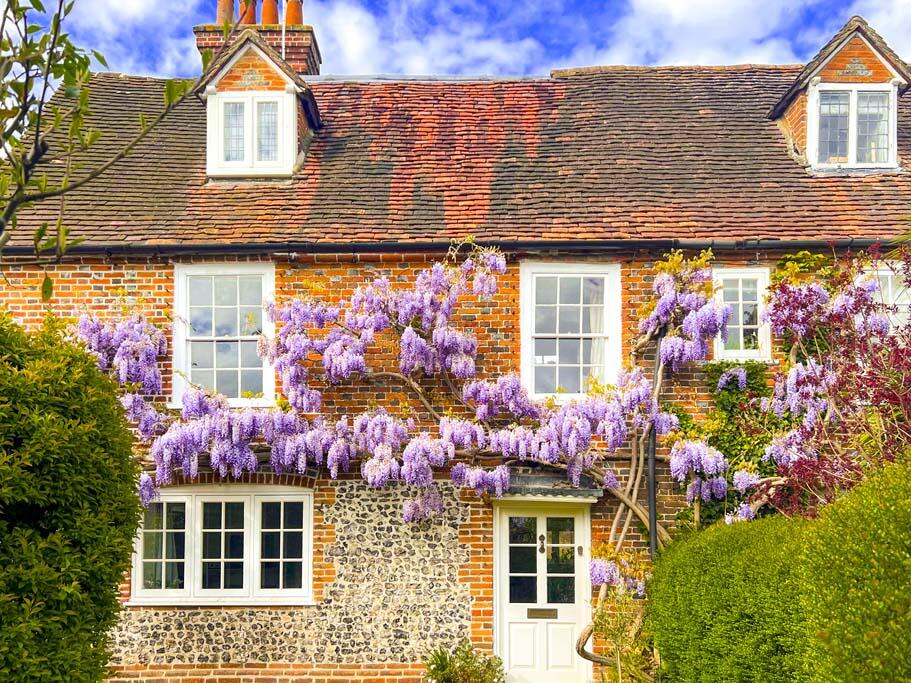 Main image of property: 1 Duchess Close, Whitchurch -on- Thames