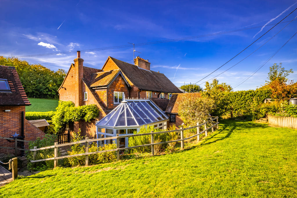 4 bedroom semidetached house for sale in 1 Park Farm Cottages, Lower