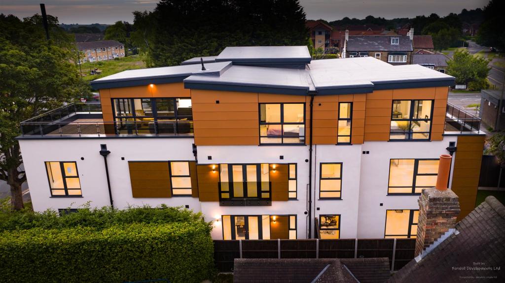 2 bedroom flat for sale in Scalby View Apartments, Hackness Road