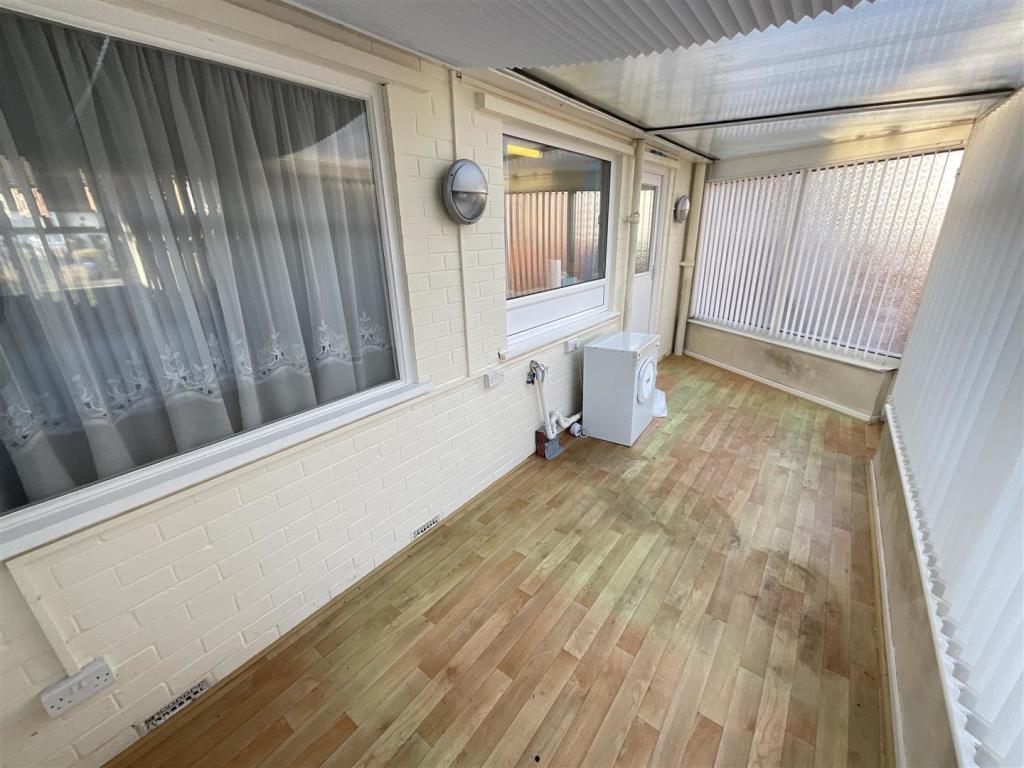 5 bedroom detached house for sale in Malvern Crescent, Scarborough, YO12