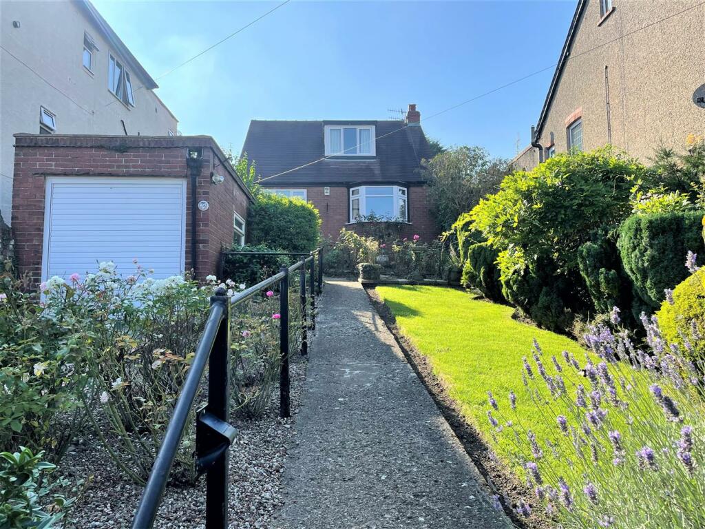 3 bedroom house for sale in Alexandra Park, Scarborough, YO12