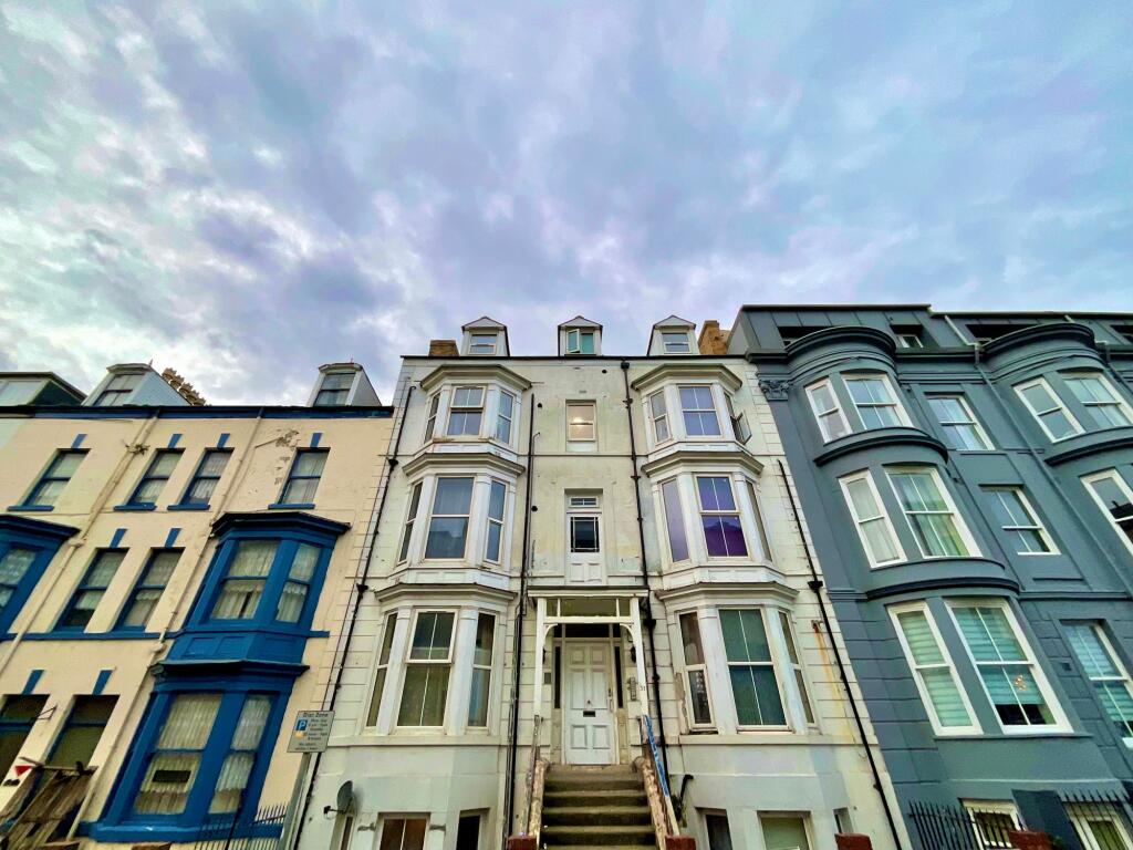 Main image of property: 31 New Queen Street, Scarborough, YO12