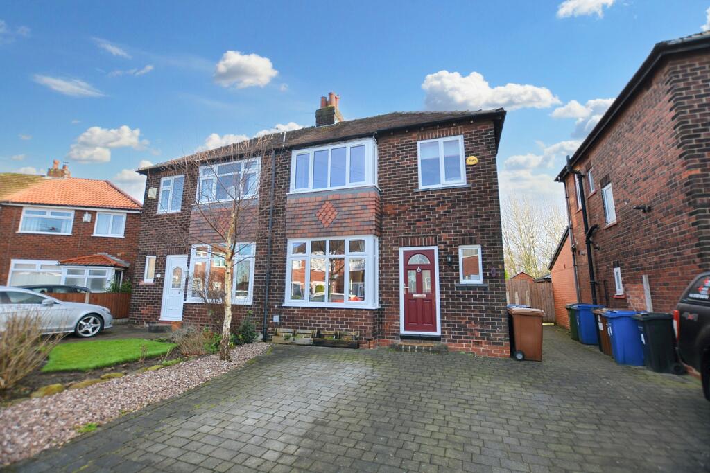 3 bedroom semidetached house for sale in Weston Drive, Cheadle Hulme, SK8