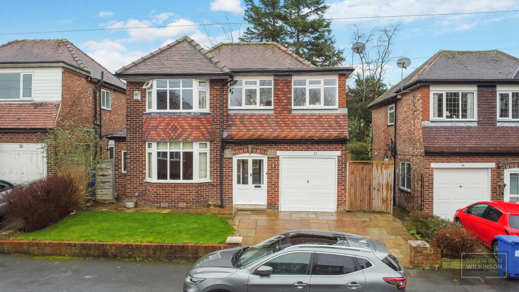 4 bedroom detached house for sale in South Park Road, Gatley, SK8
