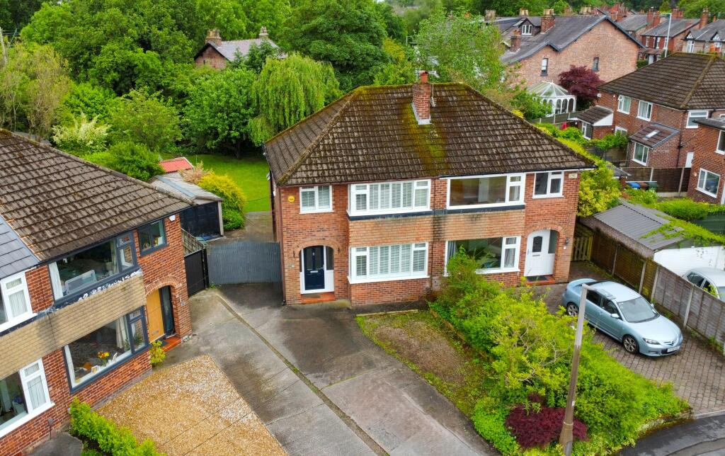 3 bedroom semidetached house for sale in Haslemere Drive, Cheadle