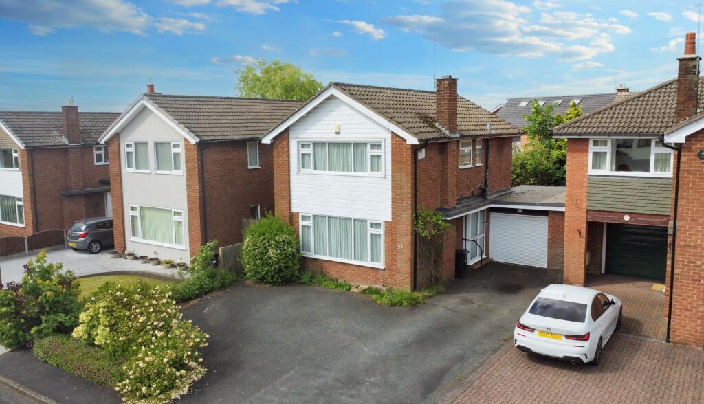 3 bedroom link detached house for sale in Eskdale Avenue, Bramhall, SK7