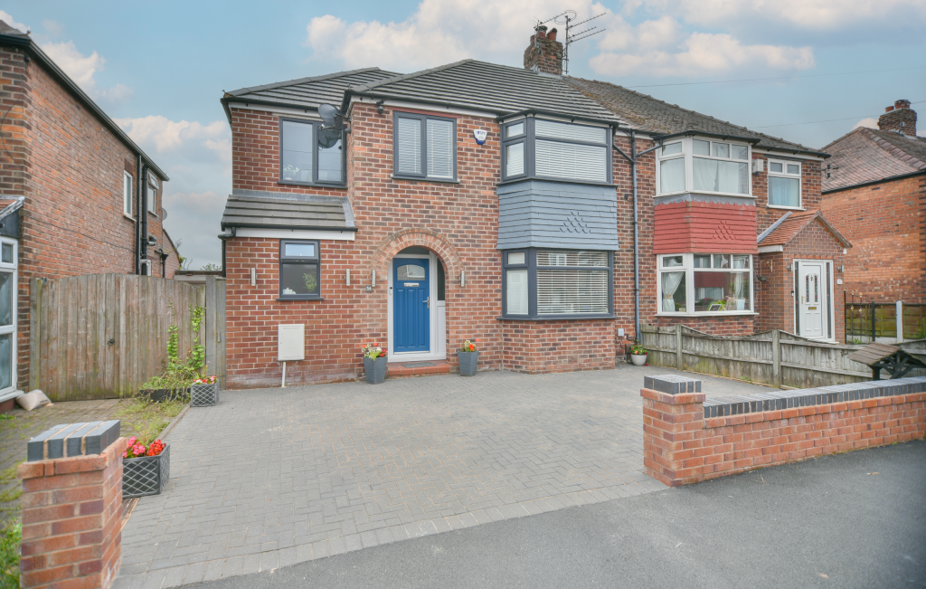 Main image of property: Davies Avenue, Heald Green
