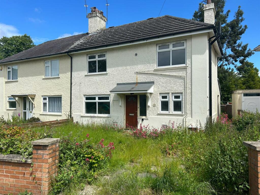 3 bedroom semidetached house for sale in Wolley Avenue, New Farnley