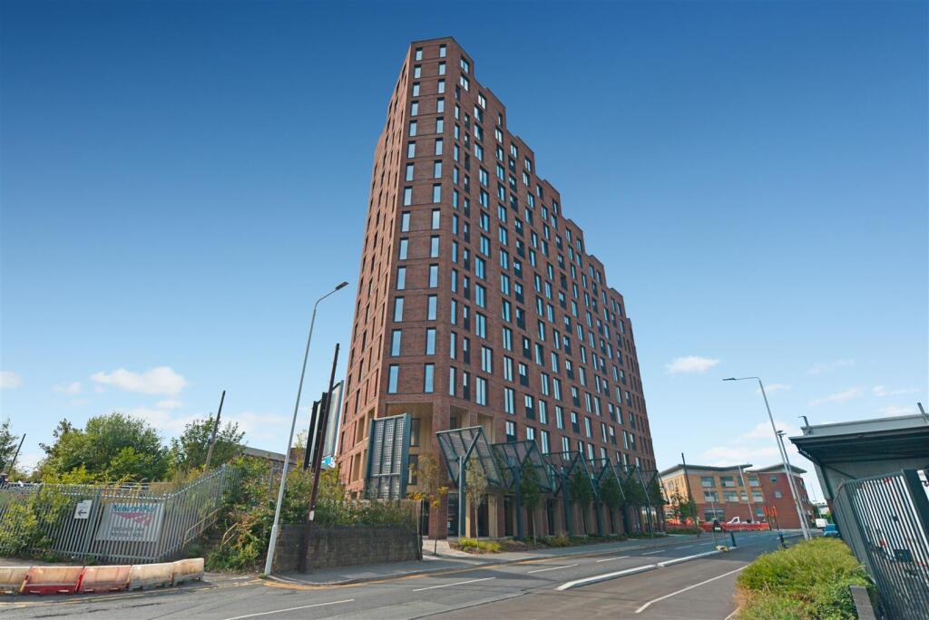 Main image of property: Springwell gardens, Leeds
