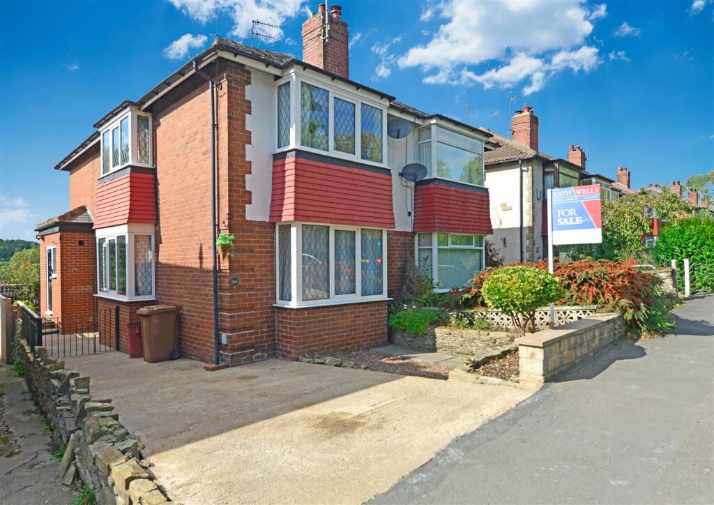 Main image of property: Tong Road, Farnley, Leeds