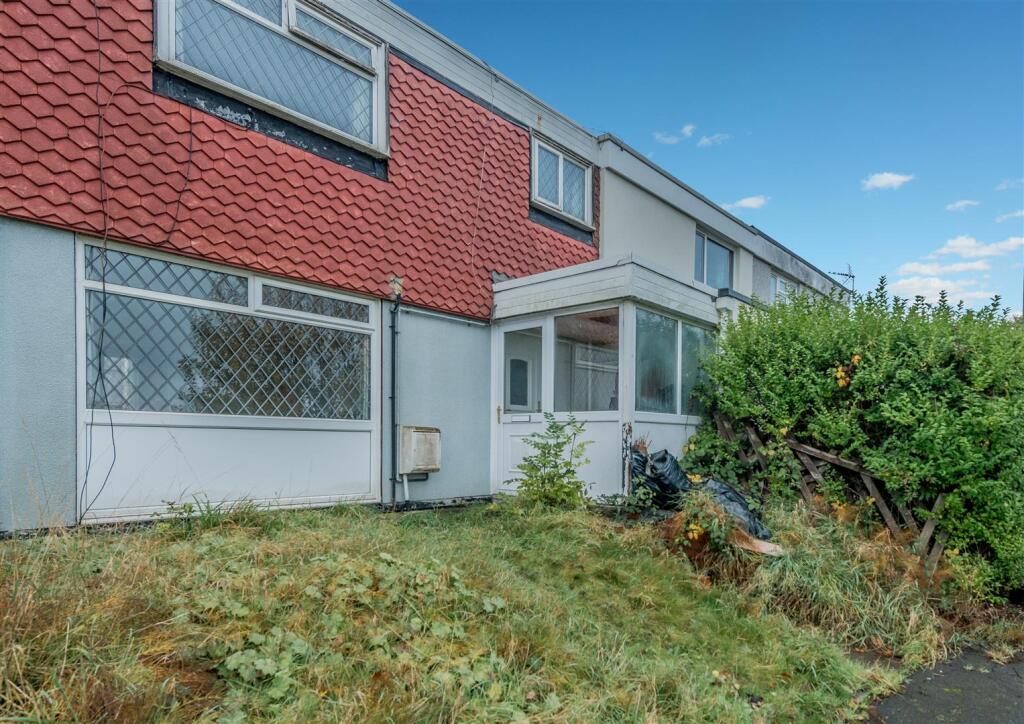 Main image of property: Stonecliffe Gardens, Farnley, Leeds