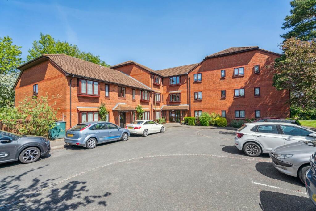 Main image of property: Meadowcroft, High Street,  Bushey