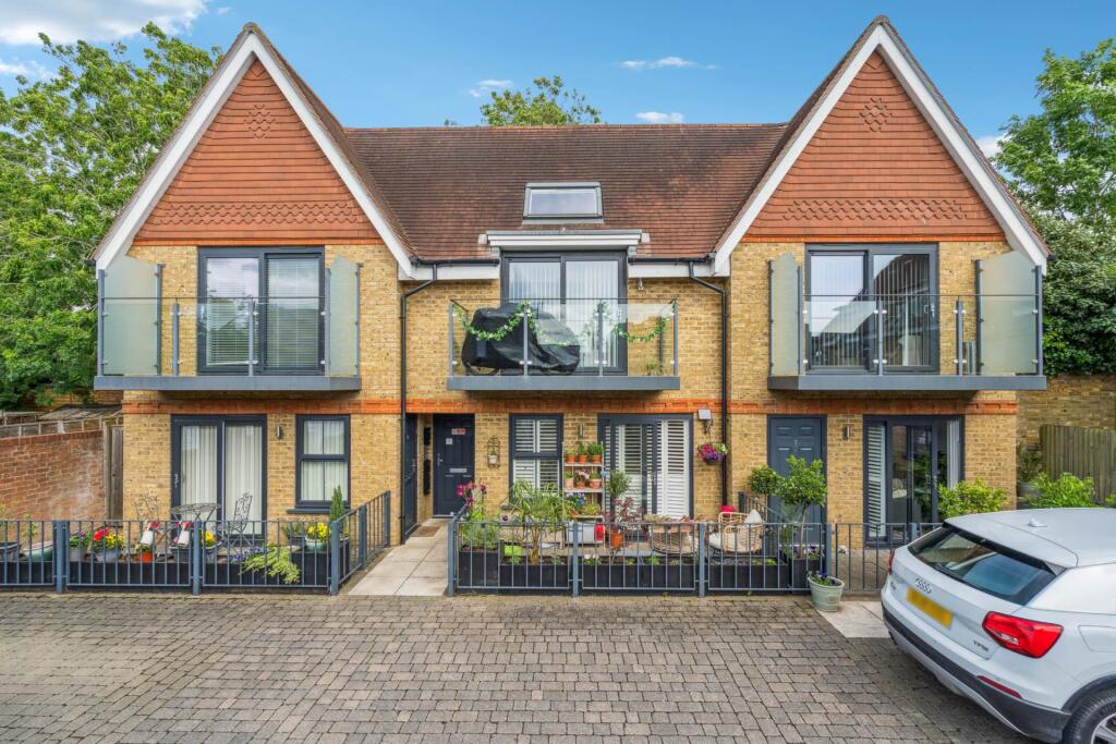 Main image of property: Park Mews, Park Road, Bushey Village