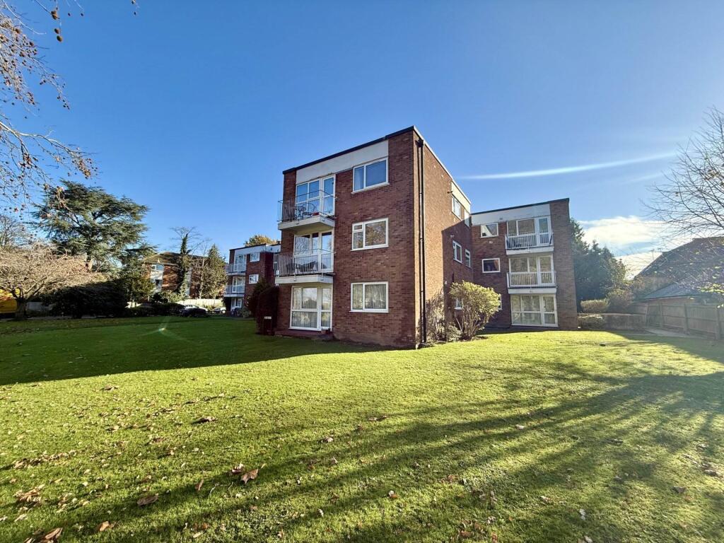 Main image of property: Parkside, Eastbury Road, Oxhey