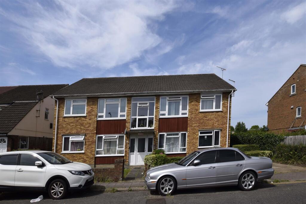 2 bedroom flat