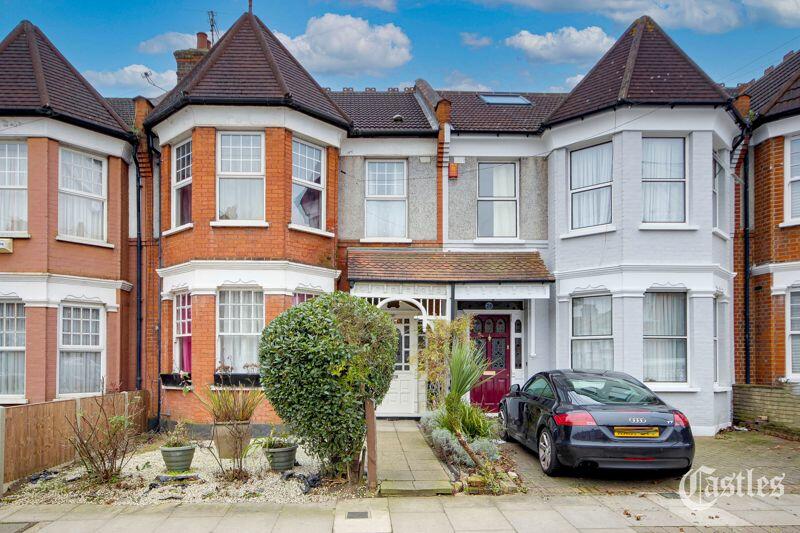 3 bedroom terraced house for sale in Belsize Avenue, Palmers Green, N13