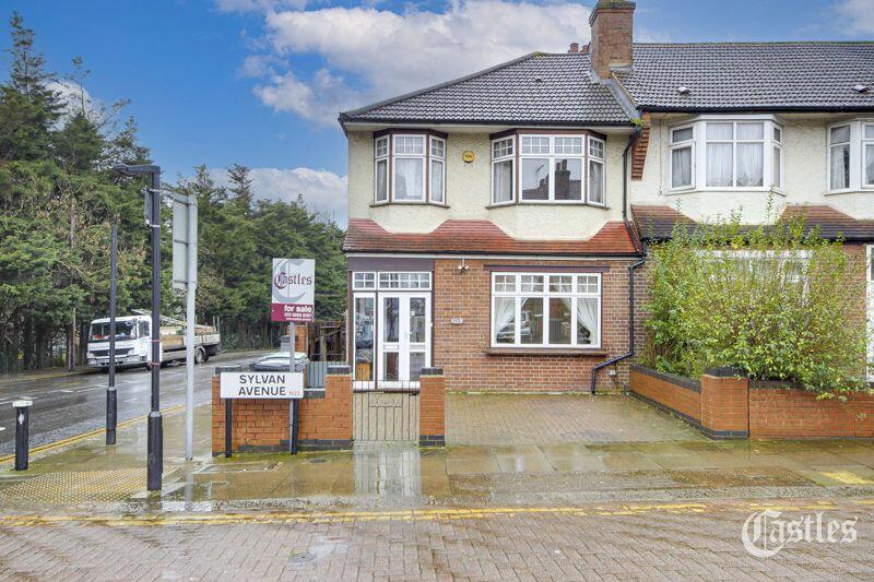 3 bedroom house for sale in Sylvan Avenue, London, N22
