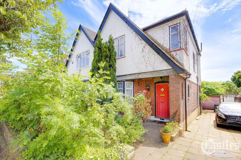 Main image of property: Ashridge Gardens, London, N13