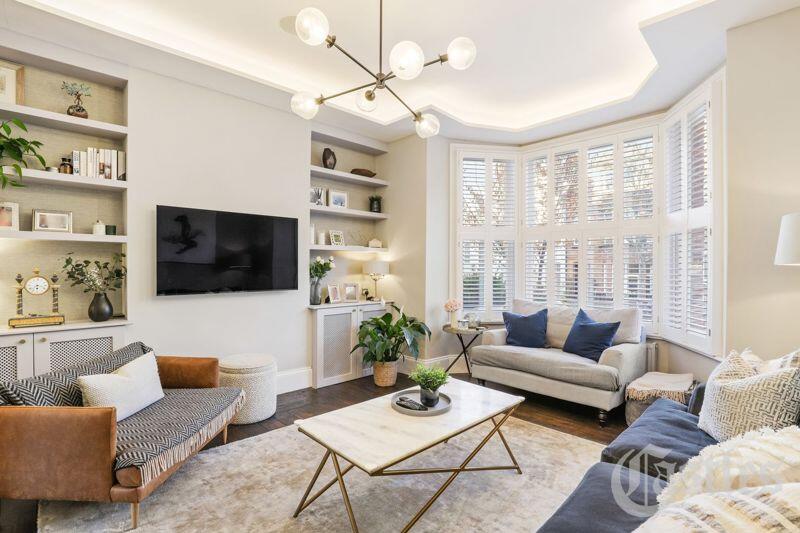 5 bedroom terraced house for sale in Nelson Road, N8