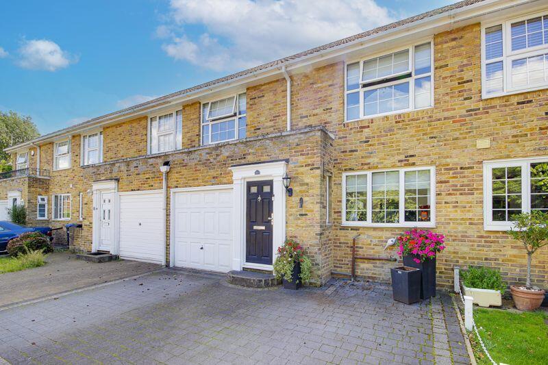 3 bedroom terraced house for sale in Laura Close, Enfield, EN1