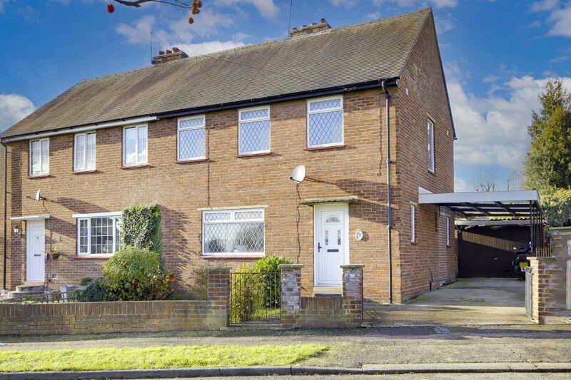 3 bedroom semidetached house for sale in St. Laurence Drive, Broxbourne, EN10