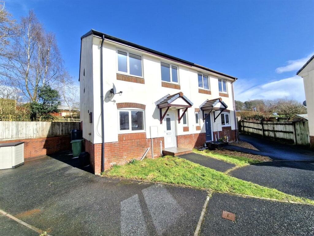 3 bedroom semidetached house for sale in Holsworthy, Devon, EX22