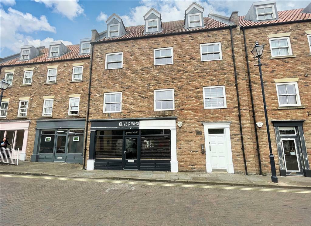 3 bedroom flat for sale in Pump Square, BOSTON, PE21