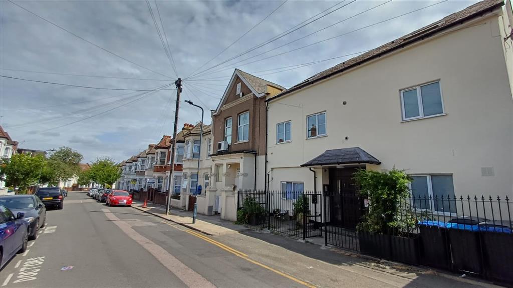 Main image of property: St. Thomas's Road, London
