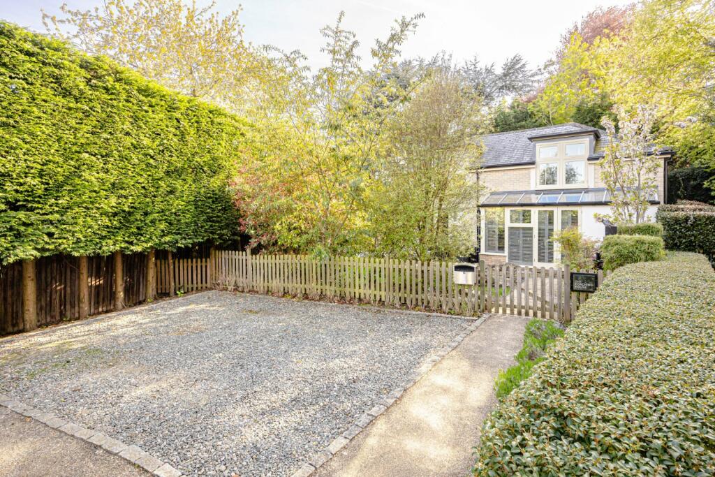 2 bedroom detached house for sale in The Emery, Chantry Road,
