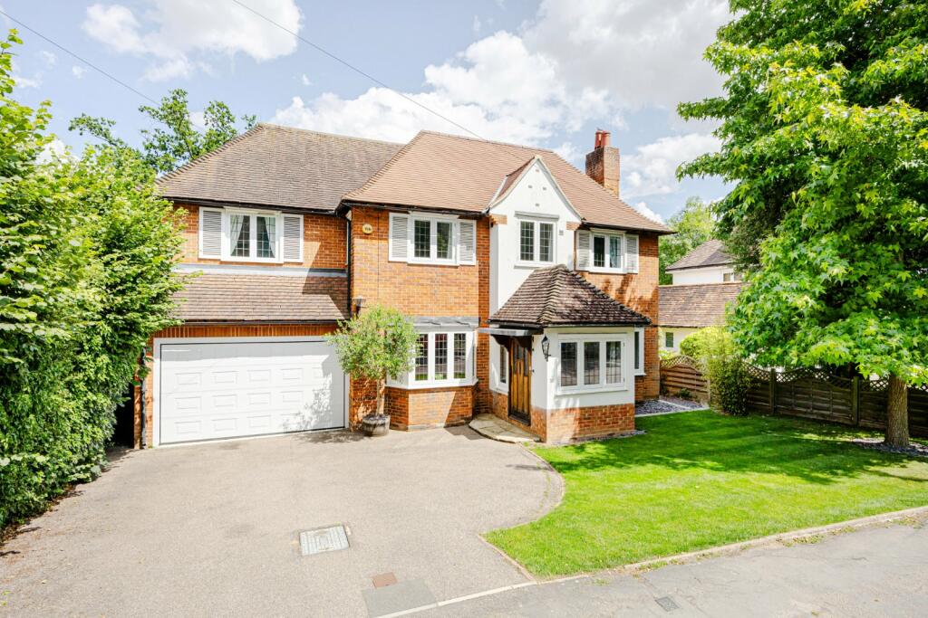 5 Bedroom Detached House For Sale In Maze Green Road, Bishop's 