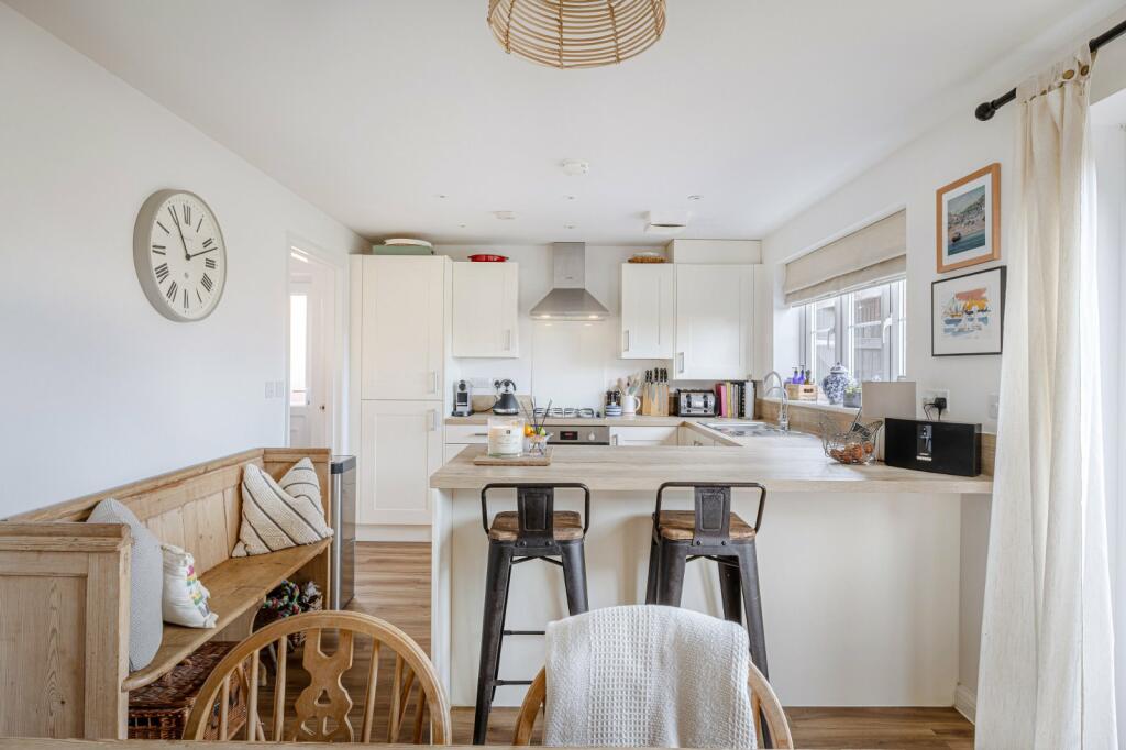 Additional property image - Searle Way, Bishop's Stortford, Hertfordshire, CM23