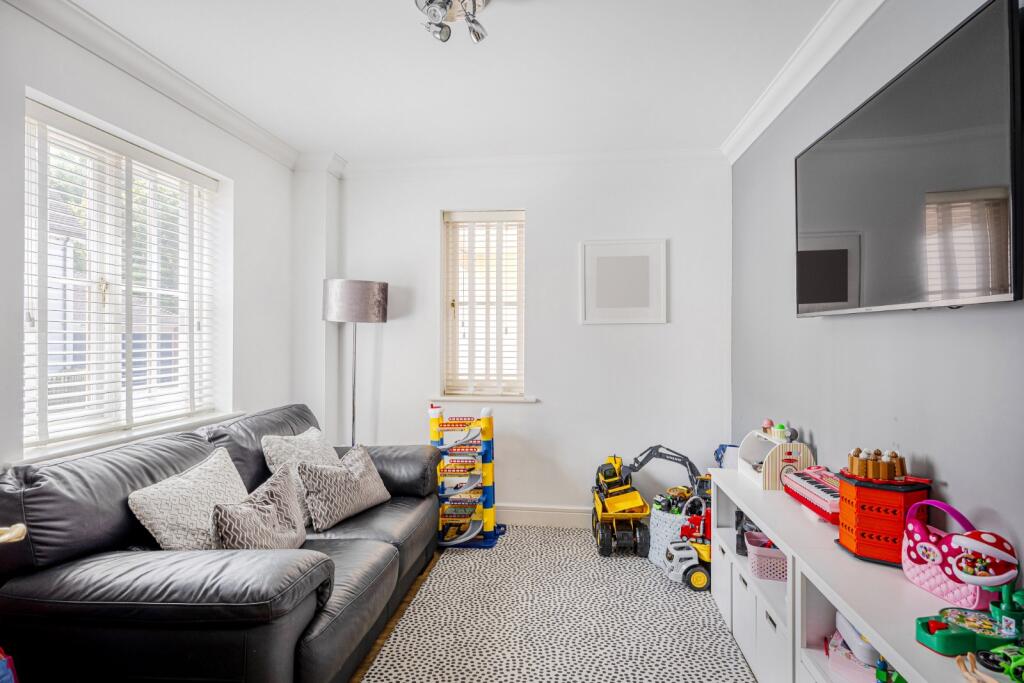 Additional property image - Armourers Close, Bishop's Stortford, Hertfordshire, CM23