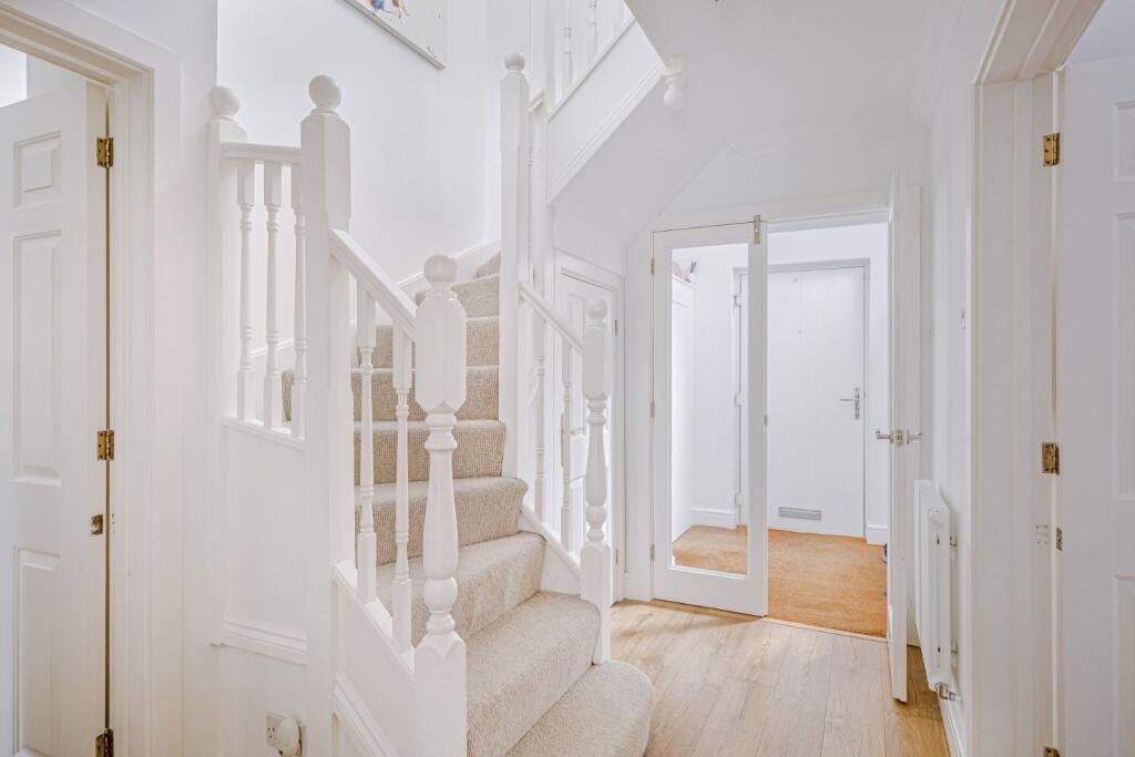 Additional property image - Armourers Close, Bishop's Stortford, Hertfordshire, CM23
