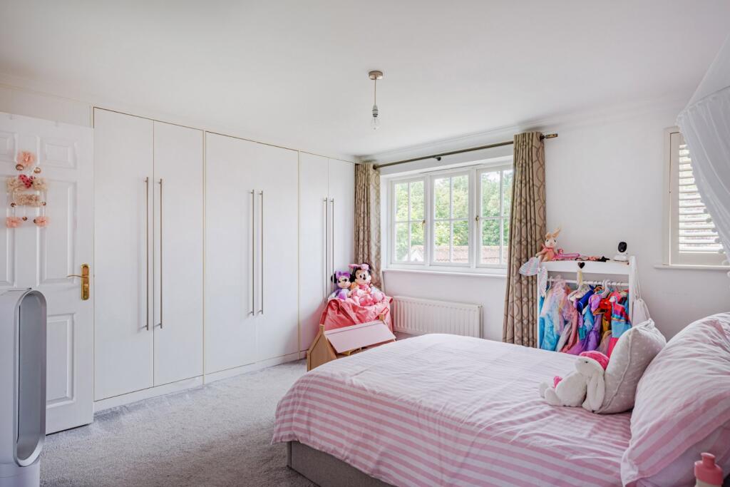 Additional property image - Armourers Close, Bishop's Stortford, Hertfordshire, CM23