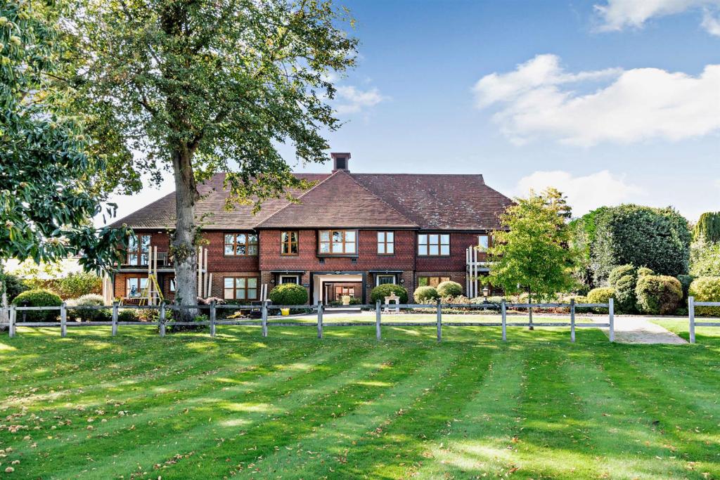 3 bedroom retirement property for sale in Eylesden Court, Bearsted, Maidstone, ME14