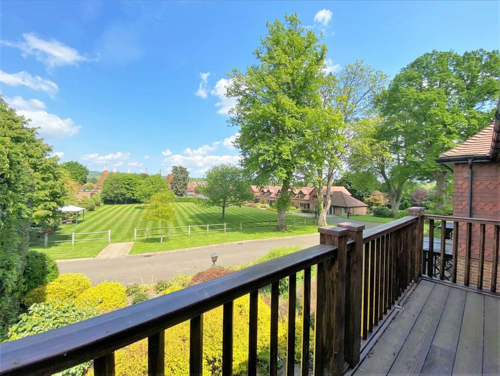 3 bedroom retirement property for sale in Eylesden Court, Bearsted